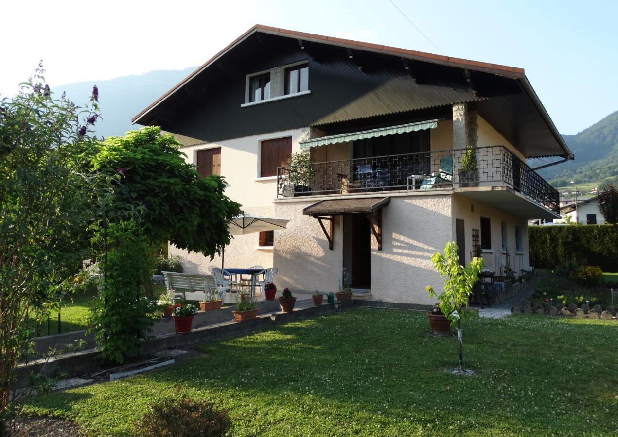 Chez Laurette Et Louis Bed and Breakfast Ugine Εξωτερικό φωτογραφία